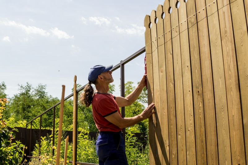 Optimal Timing for Fence Services